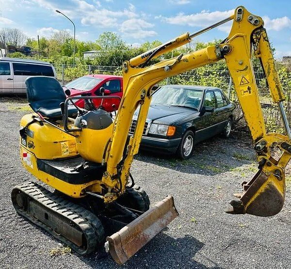 Komatsu PC09-1, (2008), 1500 heures, 0.8T - occasion