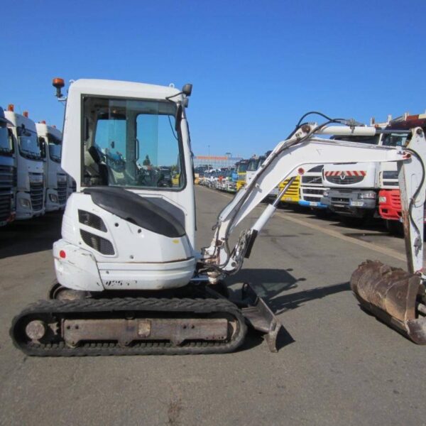 Kubota U25-3, (2005), 6333 heures, 2.6T + 3 Godets - occasion