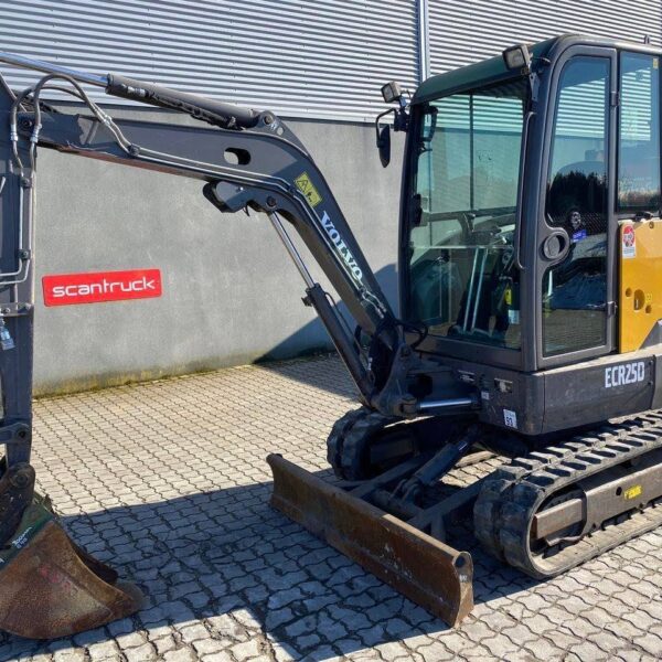 Volvo ECR25, (2015), 1375 heures, 2.5T - occasion